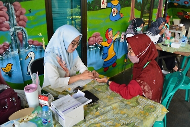 PARTISIPASI TIM MEDIS RS SYARIF HIDAYATULLAH DALAM KEGIATAN FESTIVAL KETAPANG KOMUNITAS One Day One Juz (ODOJ)