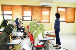 PELATIHAN KOMUNIKASI EFEKTIF RS SYARIF HIDAYATULLAH TAHUN 2021