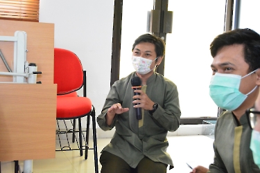 Pengajian Pegawai dengan Tema 